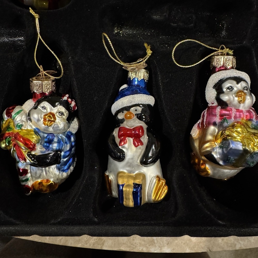 Vintage Lot Thomas Pacconi Blown Glass Penguin Gift Christmas Ornaments Y2k